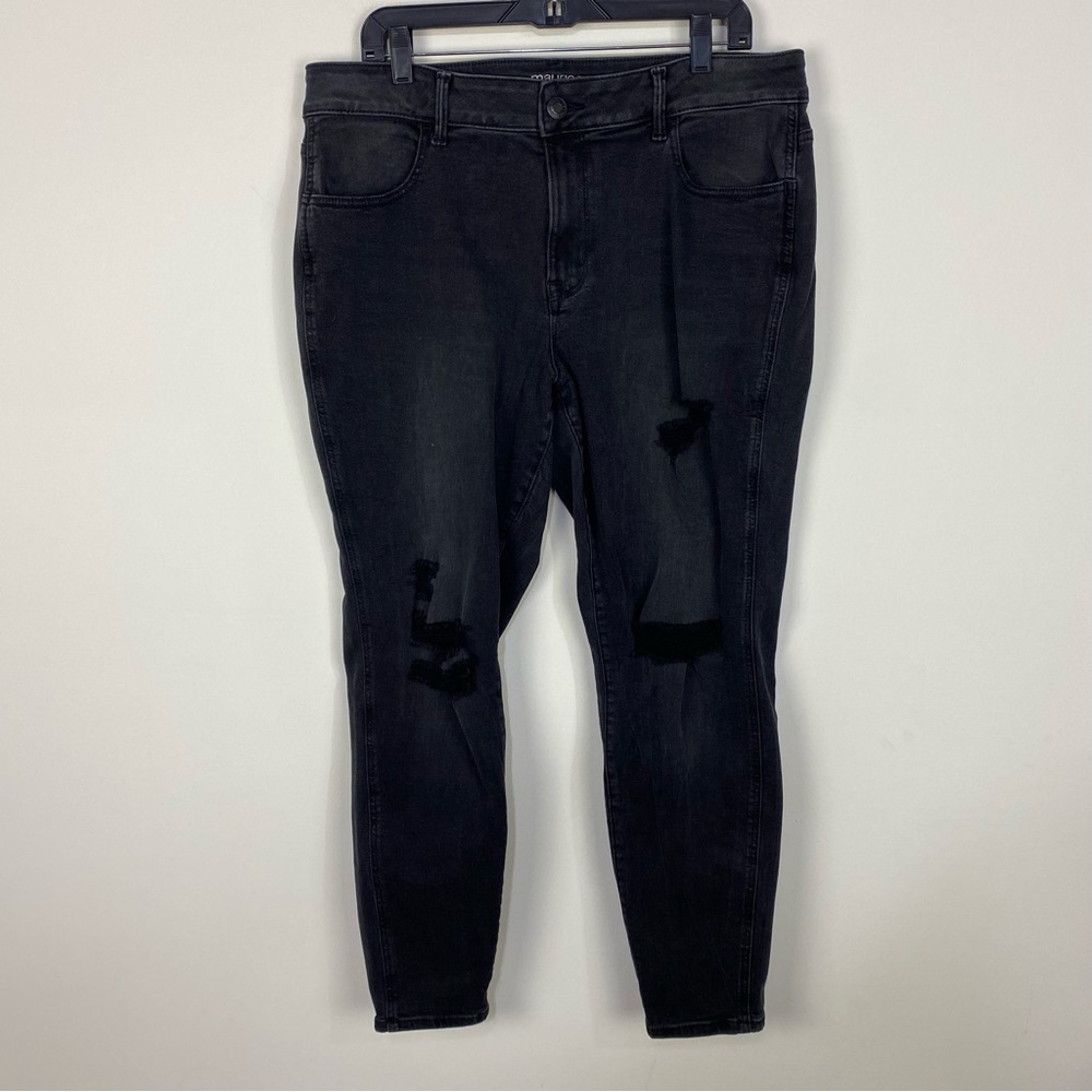 Maurices black distressed high rise denim jeans minimalist capsule wardrobe